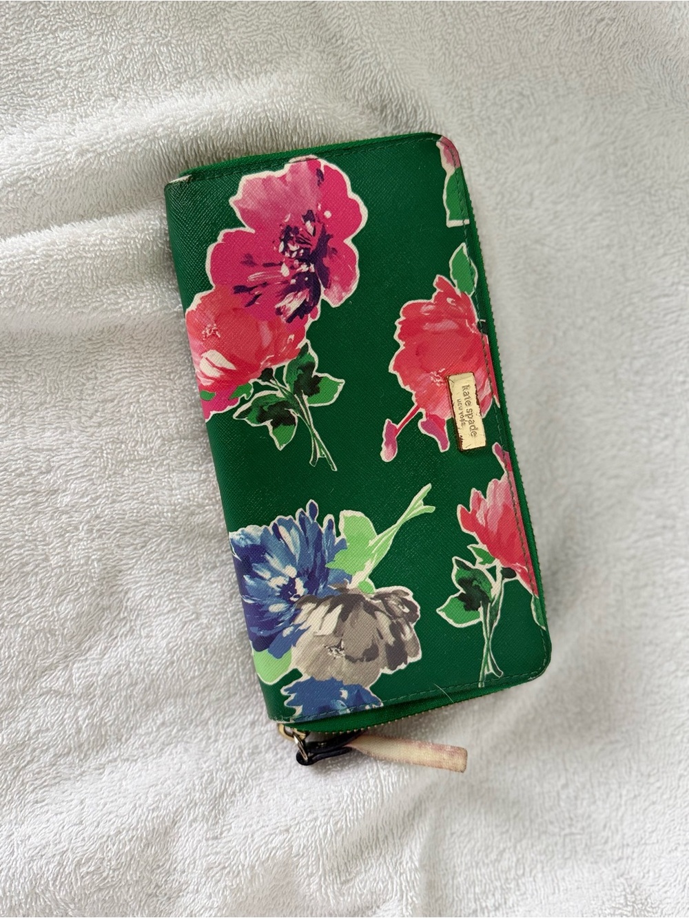 kate spade Green Floral Zip Wallet with Pink and Blue Blooms
